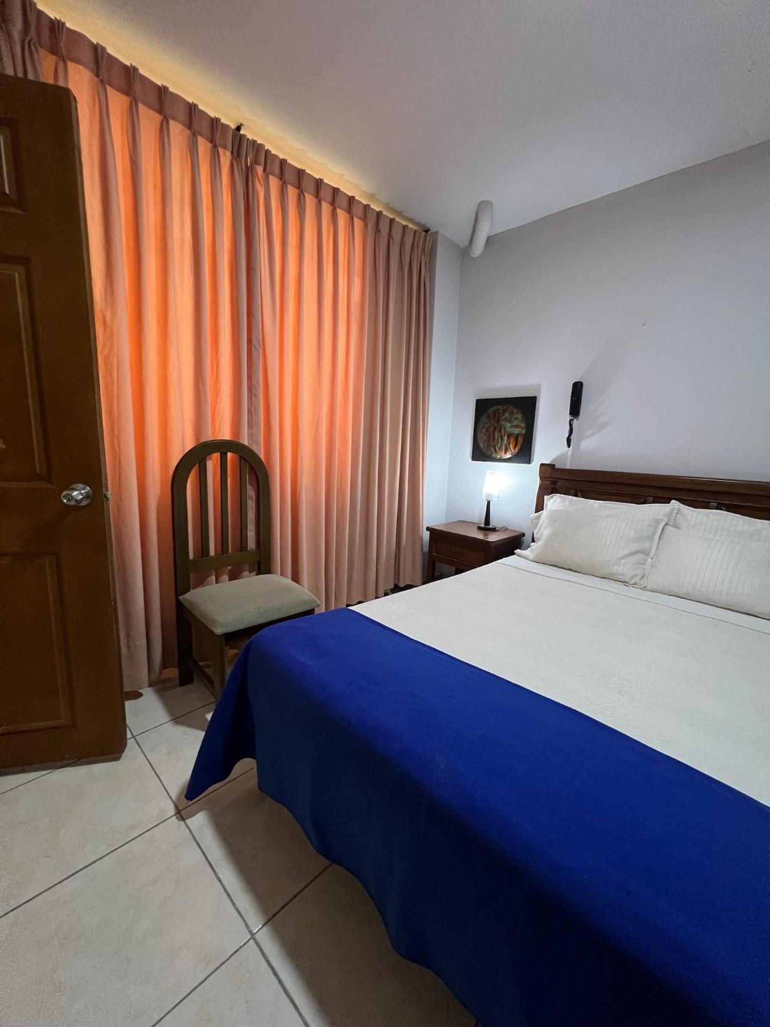 Hotel Armenia Centro Exteriér fotografie